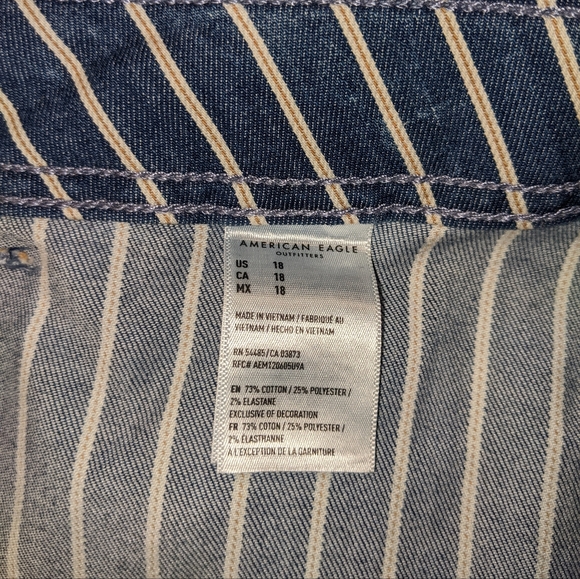 *NWT* American Eagle Outfitters Striped Shorts, Size 18 - Picture 5 of 5